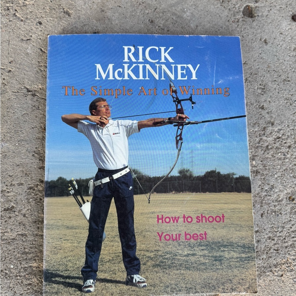 RARE VTG Rick McKinney Archery Book 1986 Sports Books Medieval